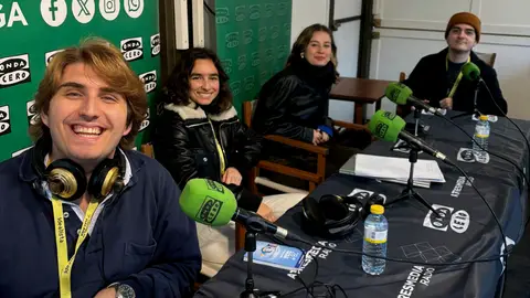 Corto Nieve Roja Corto Nieve Roja