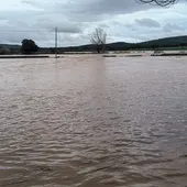 Cortada por inundaciones la carretera de Bazán a Santa Cruz de Mudela Cortada por inundaciones la carretera de Bazán a Santa Cruz de Mudela
