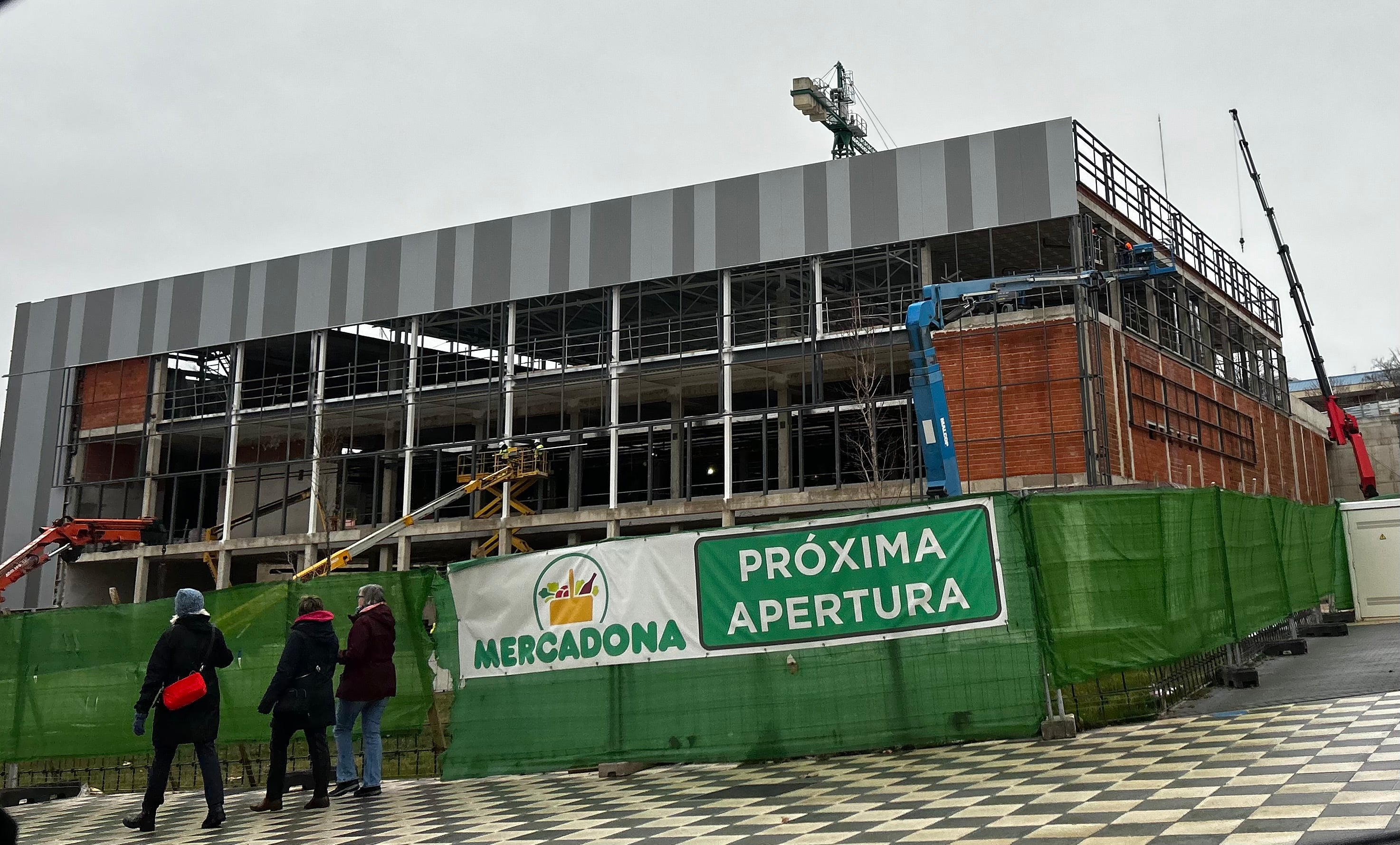 Mercadona contratará a 17 personas en Cuenca para la campaña de verano Mercadona contratará a 17 personas en Cuenca para la campaña de verano