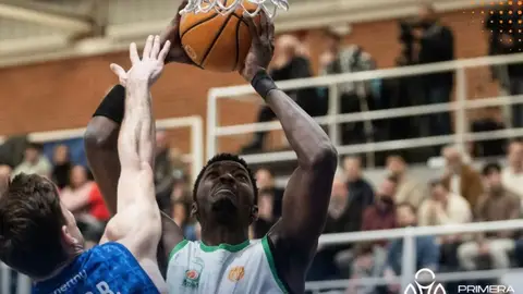 Amics entra en zona roja Amics entra en zona roja