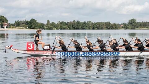 Dragon Boat, pirag&uuml;ismo y tradici&oacute;n