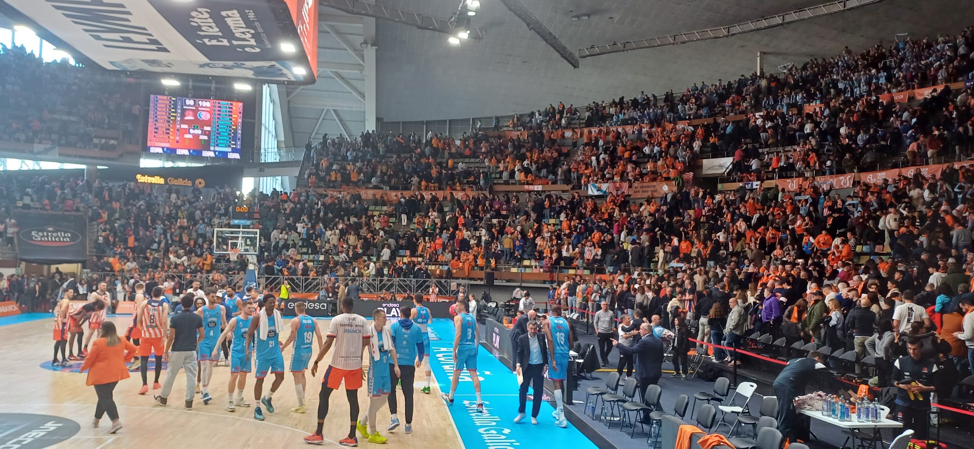 98-106: Heurtel casi resucita a un Leyma Basquet Coruña que defendió muy mal a Breogán en la primera parte 98-106: Heurtel casi resucita a un Leyma Basquet Coruña que defendió muy mal a Breogán en la primera parte