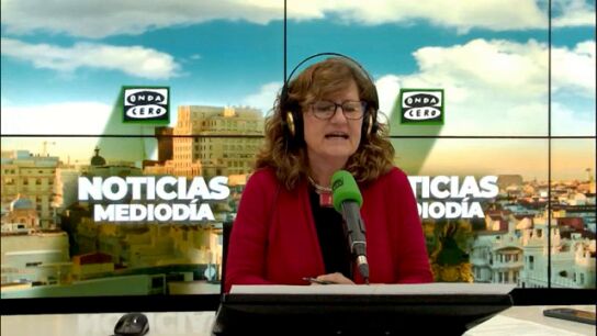 Elena Gijón: "No se puede hacer política sin presupuestos, que es como pretende gobernar el PSOE"