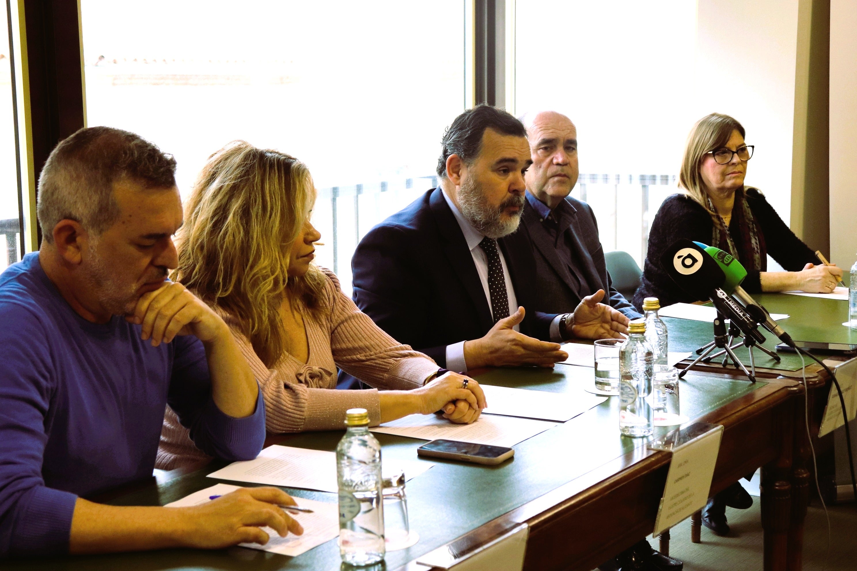 Los abogados de Alicante formarán mediadores para causas mercantiles y civiles Los abogados de Alicante formarán mediadores para causas mercantiles y civiles