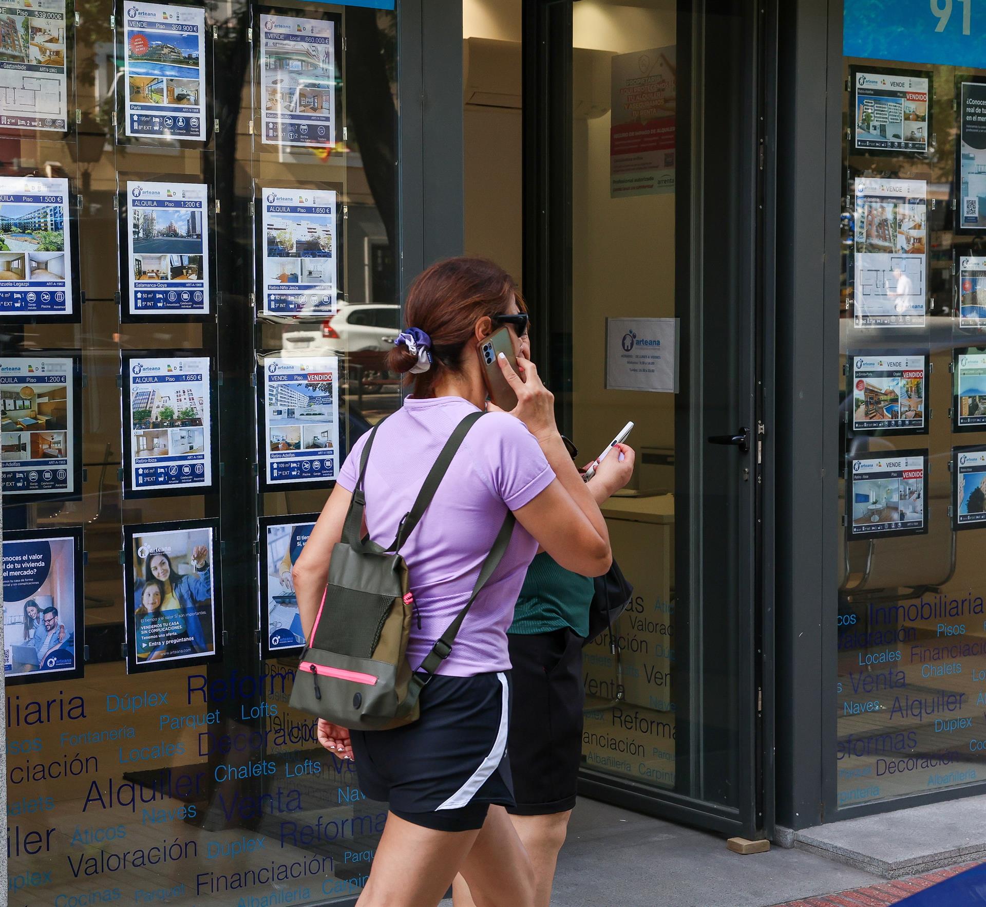 La visión optimista de Gonzalo Bernardos sobre la vivienda en España: "Una barbaridad de jóvenes podrá comprarse una casa" La visión optimista de Gonzalo Bernardos sobre la vivienda en España: "Una barbaridad de jóvenes podrá comprarse una casa"