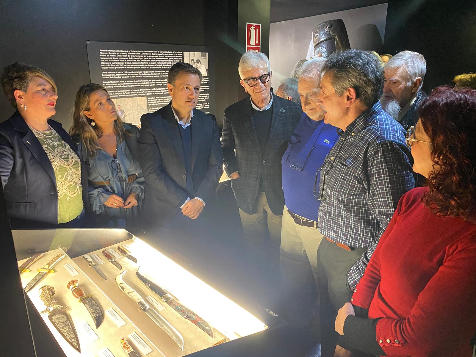 El nuevo ‘Rincón del Cuchillero’ del Museo de la Cuchillería dedicado a la familia Montejano El nuevo ‘Rincón del Cuchillero’ del Museo de la Cuchillería dedicado a la familia Montejano