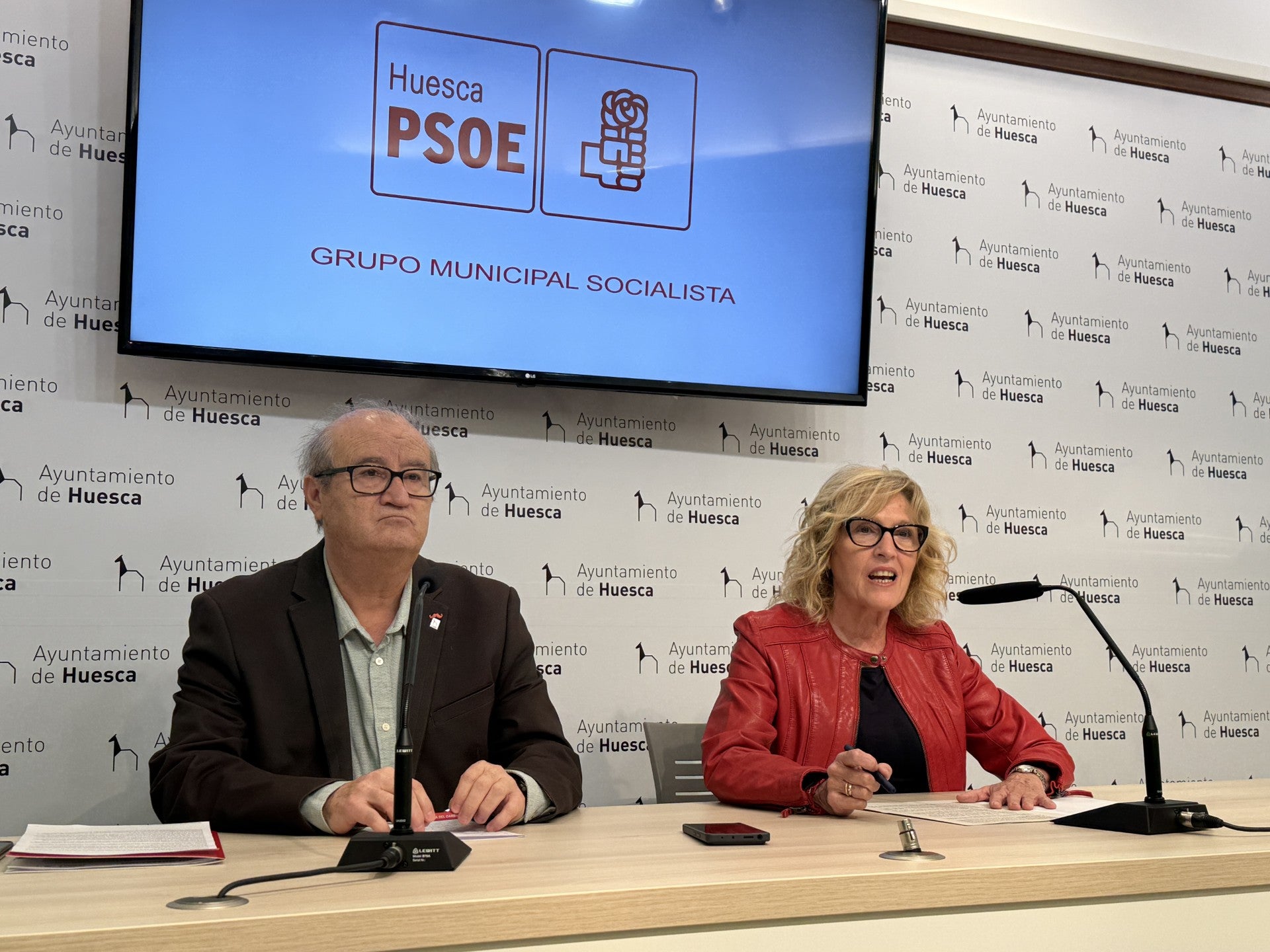 El PSOE Huesca critica la mala gestión de Orduna que ha dejado de invertir 10 millones El PSOE Huesca critica la mala gestión de Orduna que ha dejado de invertir 10 millones