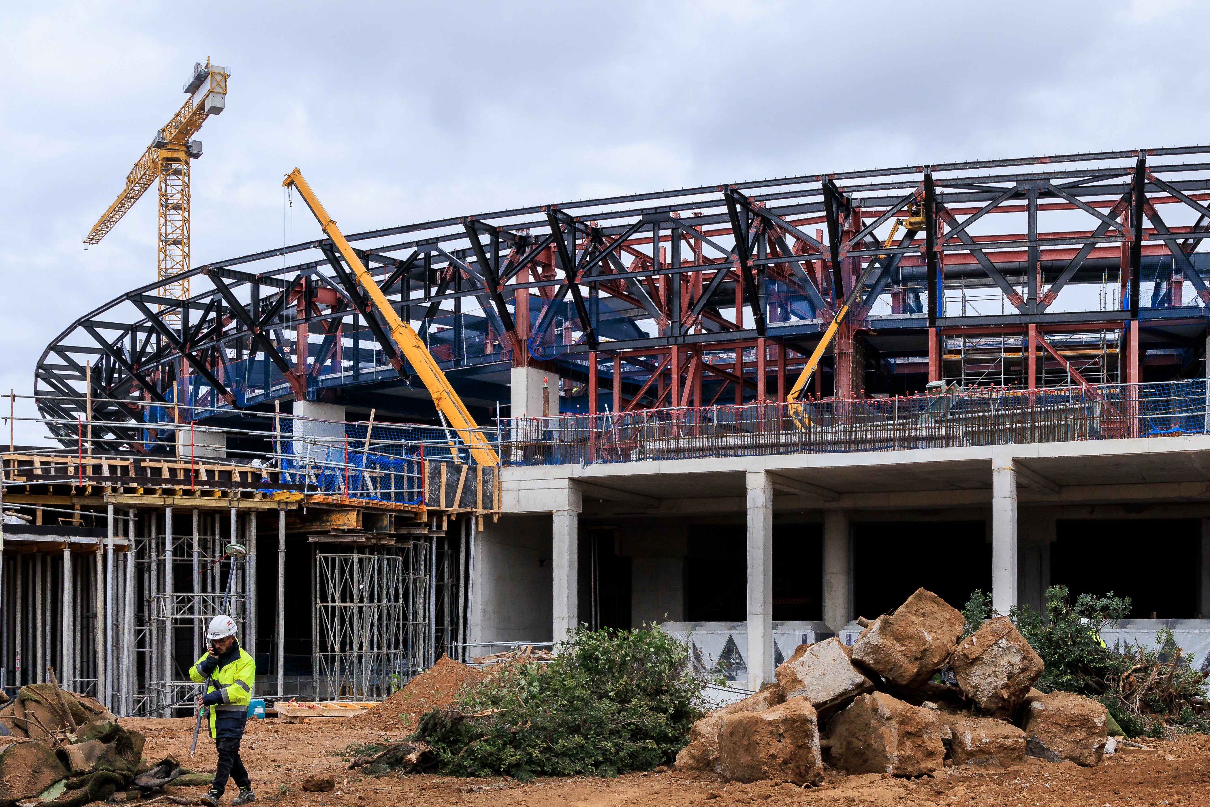 El Barcelona acabará la temporada en Montjuïc El Barcelona acabará la temporada en Montjuïc