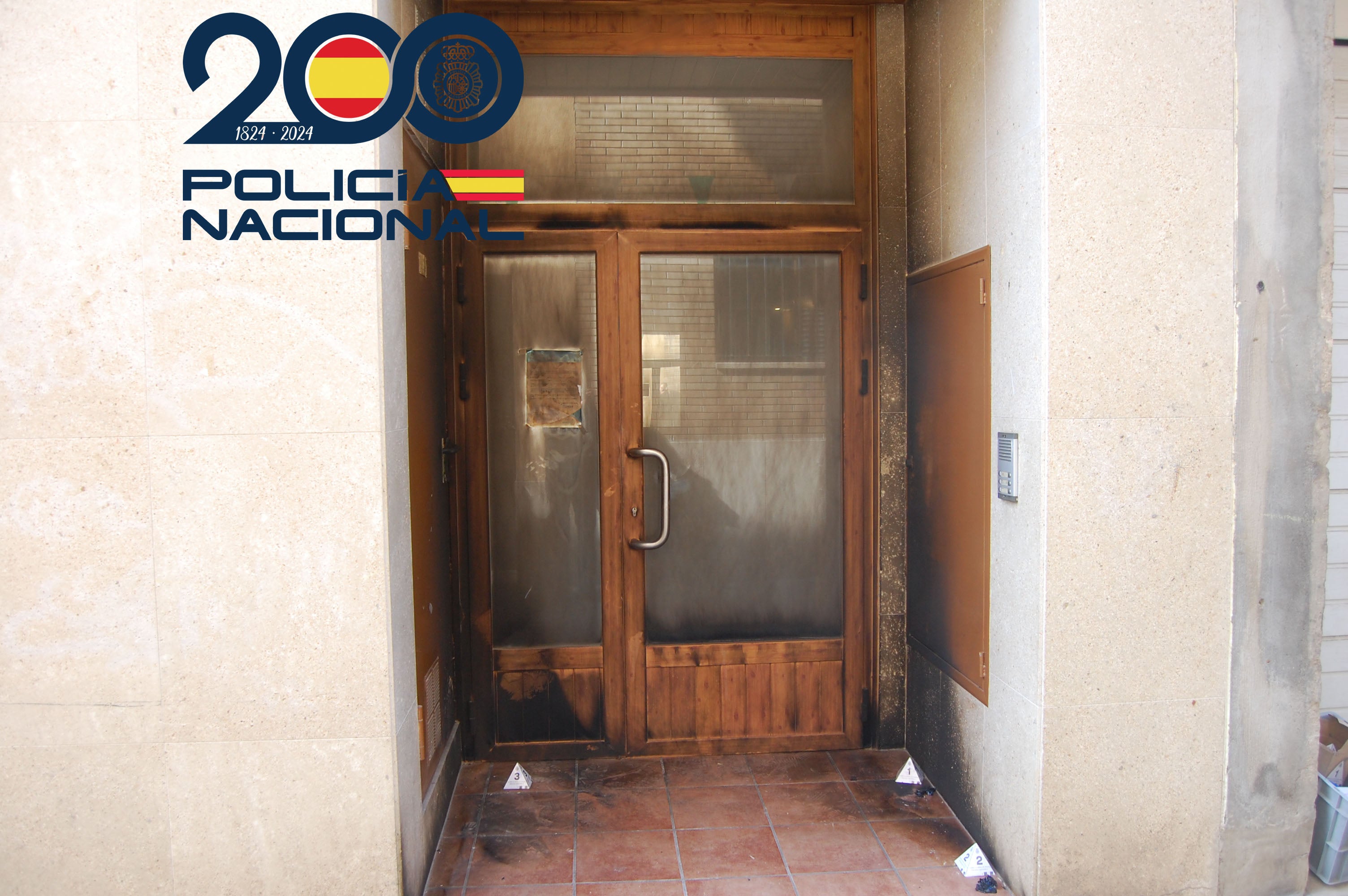 Detenido el autor del incendio en un portal de Huesca tras discutir con un vecino Detenido el autor del incendio en un portal de Huesca tras discutir con un vecino