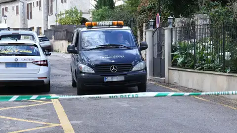 La Guardia Civil investiga la muerte de una mujer de un disparo en Puigpunyent La Guardia Civil investiga la muerte de una mujer de un disparo en Puigpunyent