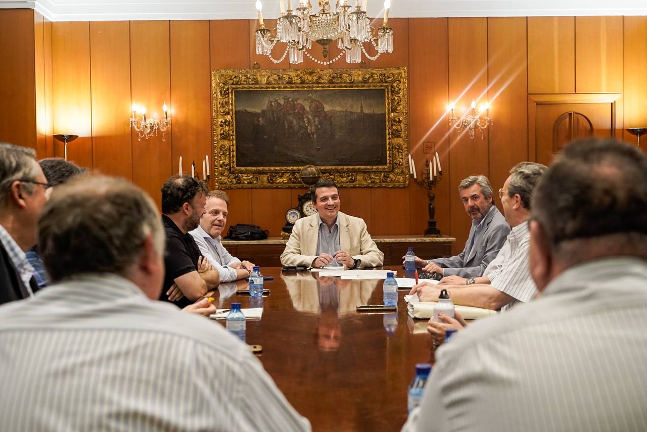 La Comisión de Feria continuará trabajando con el objetivo de Cota Cero en las infraestructuras del recinto Ferial La Comisión de Feria continuará trabajando con el objetivo de Cota Cero en las infraestructuras del recinto Ferial