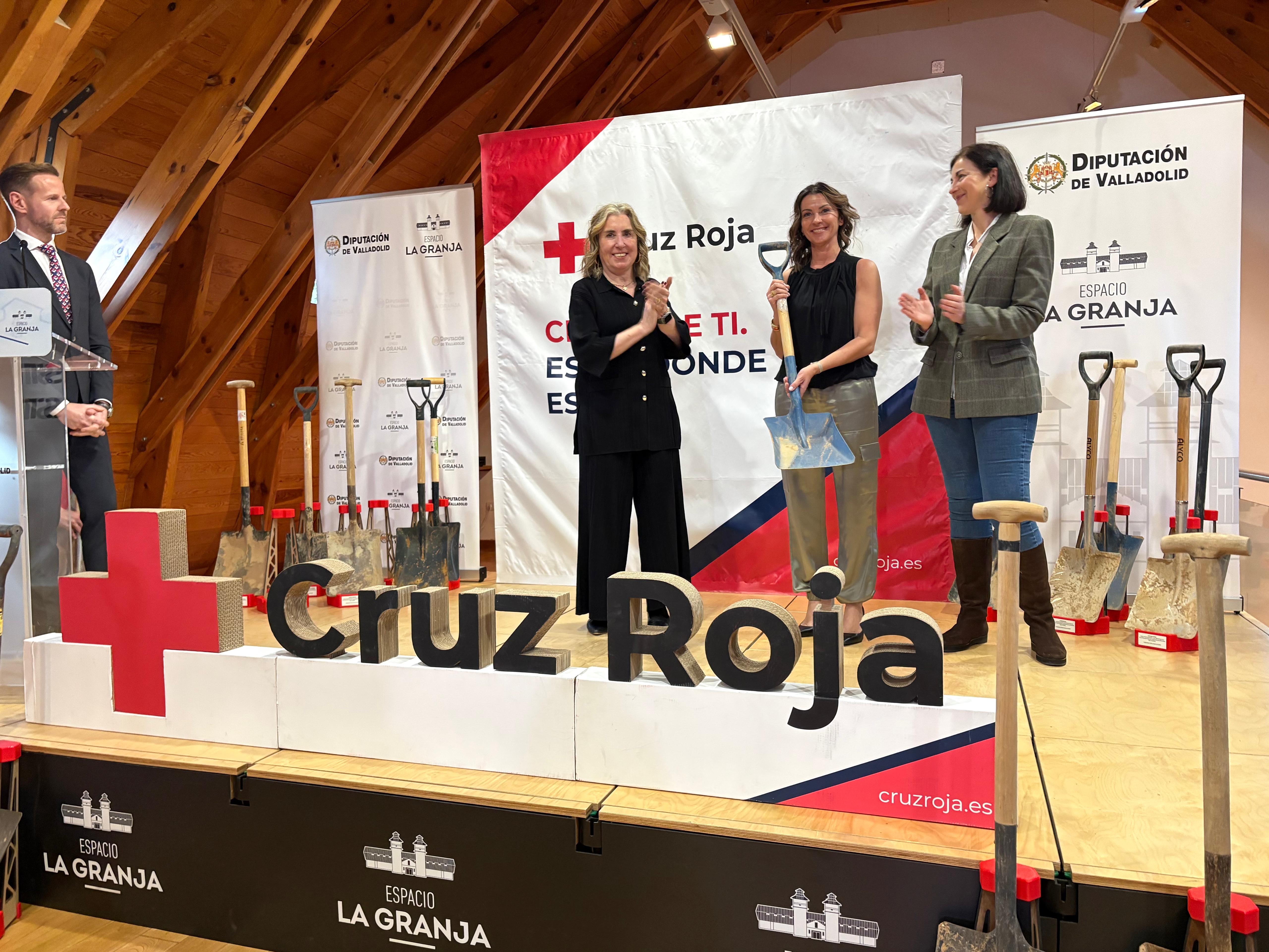 Cruz Roja reconoce a Smile y Terra por su solidaridad en la DANA Cruz Roja reconoce a Smile y Terra por su solidaridad en la DANA