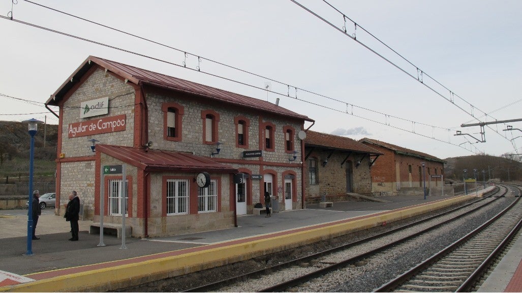 Adif adjudica por 2,8 millones de euros las obras de supresión de un paso a nivel en Aguilar de Campoo Adif adjudica por 2,8 millones de euros las obras de supresión de un paso a nivel en Aguilar de Campoo