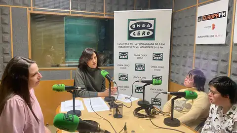 Iria Villamarín, Alba Abuín y Saray Lodeiro onda cero