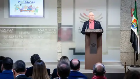 El Ayuntamiento de Mérida reafirma su compromiso con el apoyo a quienes se enfrentan a Enfermedades Raras El Ayuntamiento de Mérida reafirma su compromiso con el apoyo a quienes se enfrentan a Enfermedades Raras