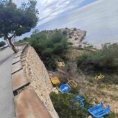 Hasta 3.400 euros de multa, para el hombre de sesenta años que retiraba vallas protectoras en los accesos a Serra Gelada (Benidorm)