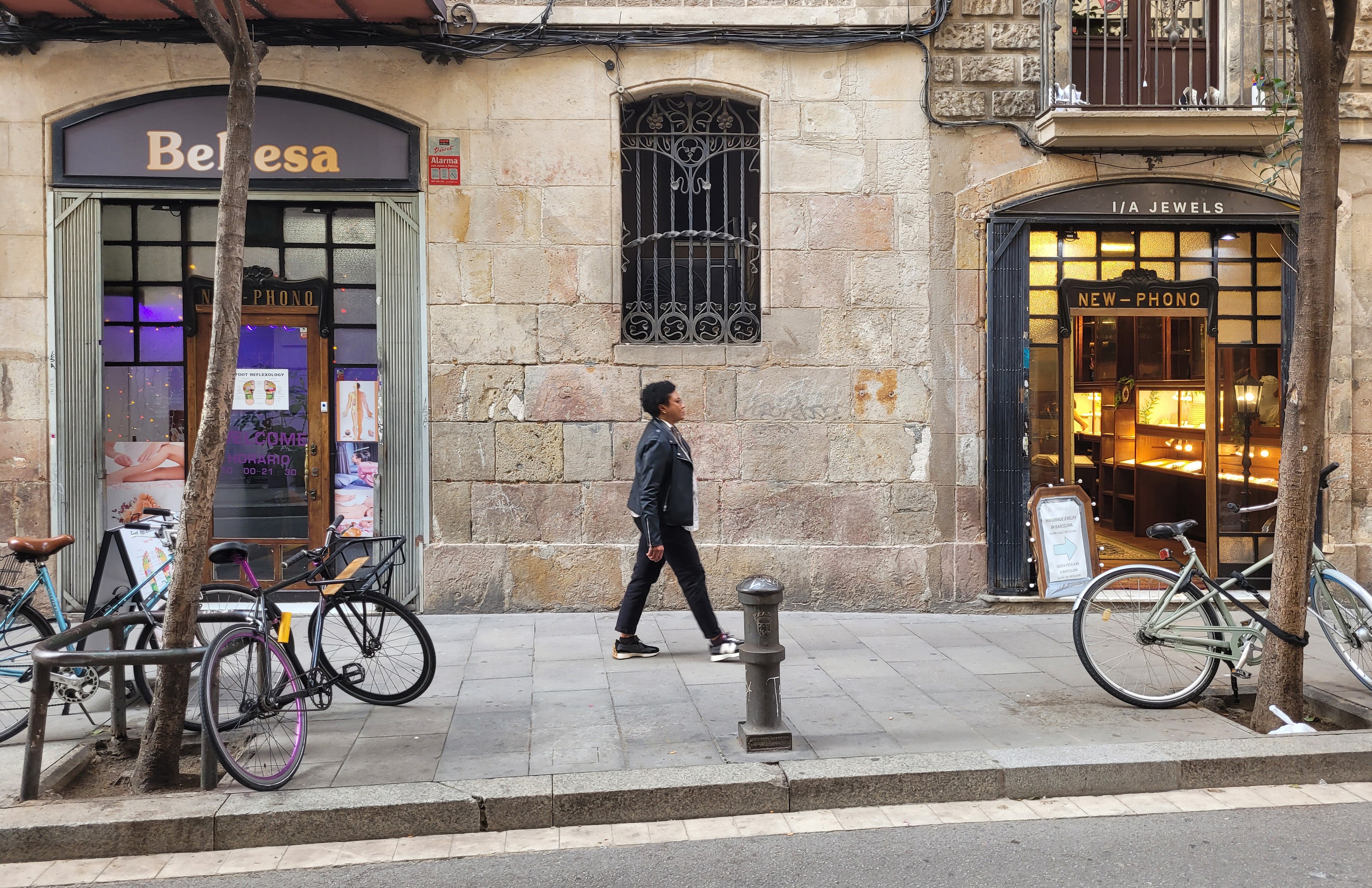 Els massatges i les joies que substitueixen la música Els massatges i les joies que substitueixen la música