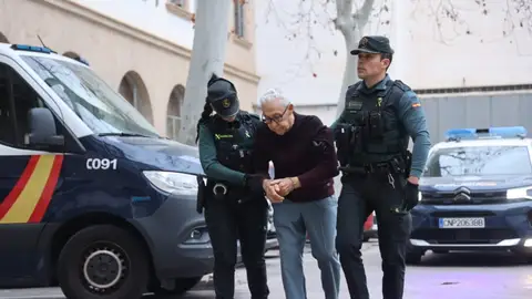 El anciano de 82 años acusado de matar de un disparo a su mujer, de 79 años, en Puigpunyent (Mallorca) El anciano de 82 años acusado de matar de un disparo a su mujer, de 79 años, en Puigpunyent (Mallorca)