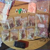 La Policía Local de Benidorm desmantela un punto de droga al menudeo en un pub de la zona inglesa La Policía Local de Benidorm desmantela un punto de droga al menudeo en un pub de la zona inglesa