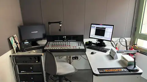 Estudio de grabaciones de Onda Cero Gijón Estudio de grabaciones de Onda Cero Gijón