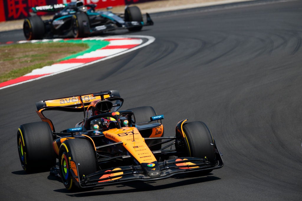 Piastri logra la pole en China y Hamilton se impone en el sprint Piastri logra la pole en China y Hamilton se impone en el sprint