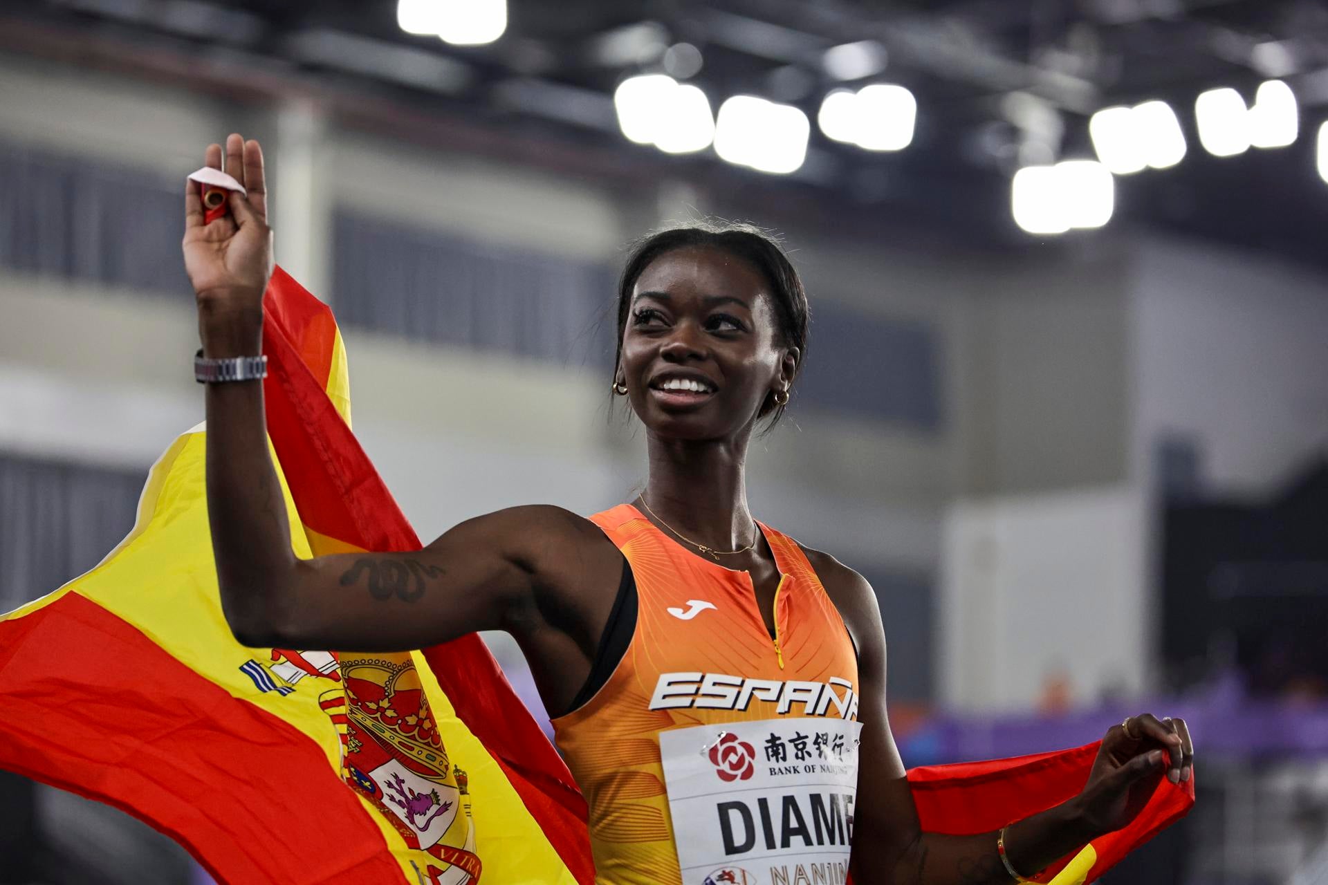 Fátima Diame vuelve a colgarse el bronce en salto de longitud Fátima Diame vuelve a colgarse el bronce en salto de longitud