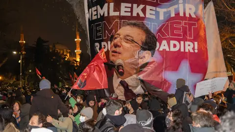 Imagen de las protestas en Turquía por la detención del principal rival político de Erdogan Imagen de las protestas en Turquía por la detención del principal rival político de Erdogan