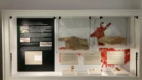 La vitrina de arte rupestre levantino expuesta en el Museo de Cuenca La vitrina de arte rupestre levantino expuesta en el Museo de Cuenca