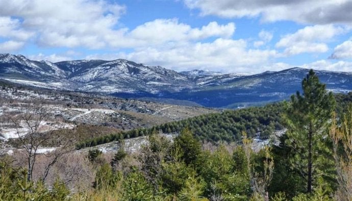 Se presenta la Red de Geo-rutas y la Guía Geológica del Parque Natural de la Sierra Norte de Guadalajara Se presenta la Red de Geo-rutas y la Guía Geológica del Parque Natural de la Sierra Norte de Guadalajara