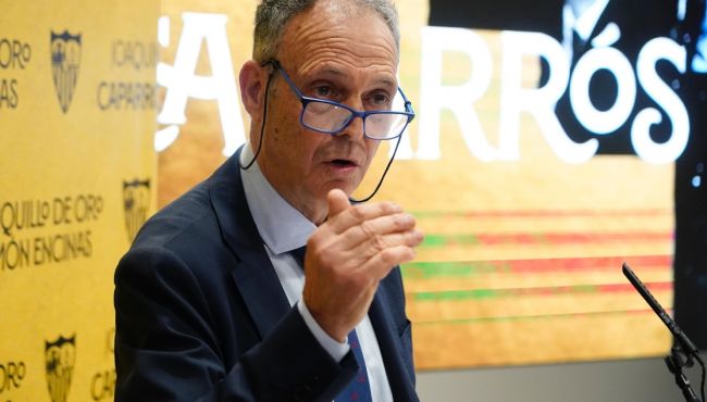 Caparrós pide una rectificación por parte del Betis Caparrós pide una rectificación por parte del Betis