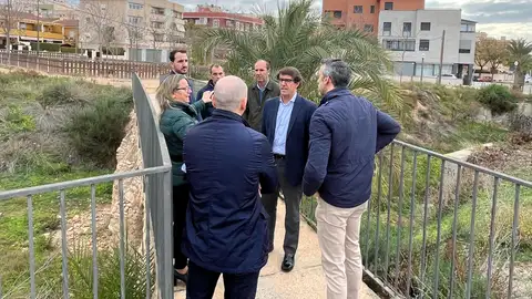 Elche valora más medidas para evitar las inundaciones en el entorno del barranco de San Antón. Elche valora más medidas para evitar las inundaciones en el entorno del barranco de San Antón.