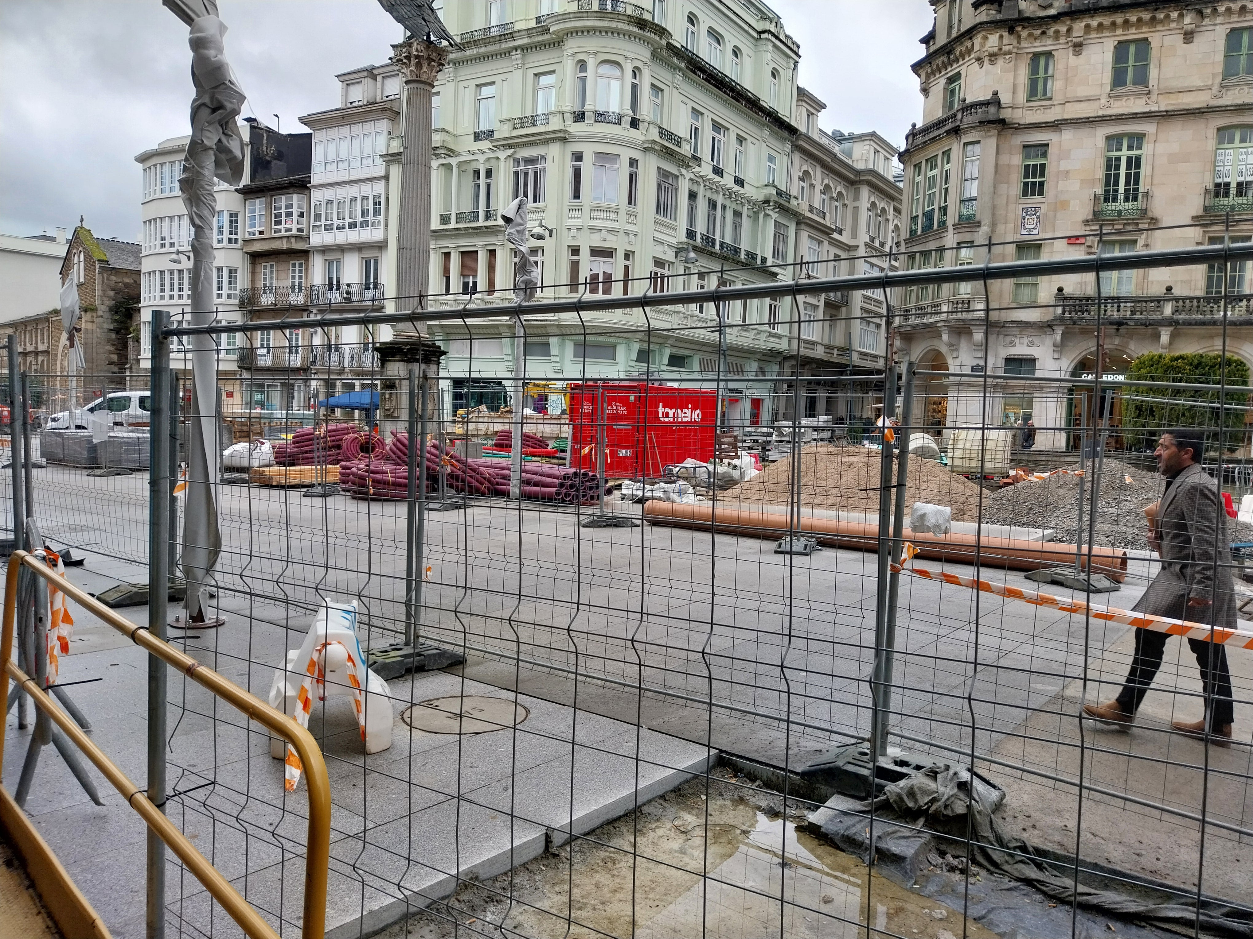 Candia insta a Miguel Fernández a que pida disculpas por el retraso en las obras del centro Candia insta a Miguel Fernández a que pida disculpas por el retraso en las obras del centro