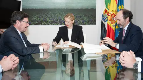 Firma del protocolo Firma del protocolo