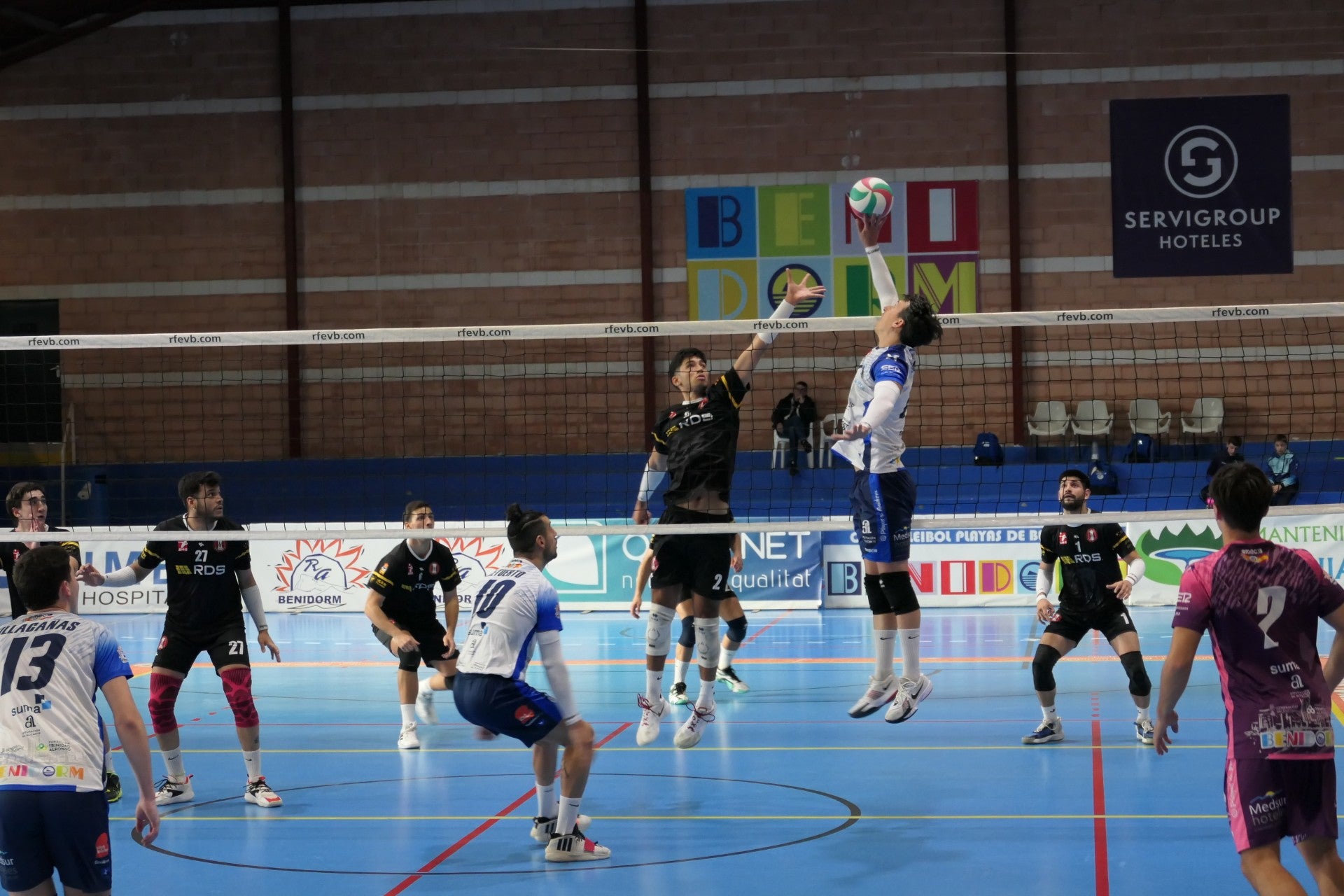 El Servigroup Playas de Benidorm conquista el título de liga ante su afición El Servigroup Playas de Benidorm conquista el título de liga ante su afición