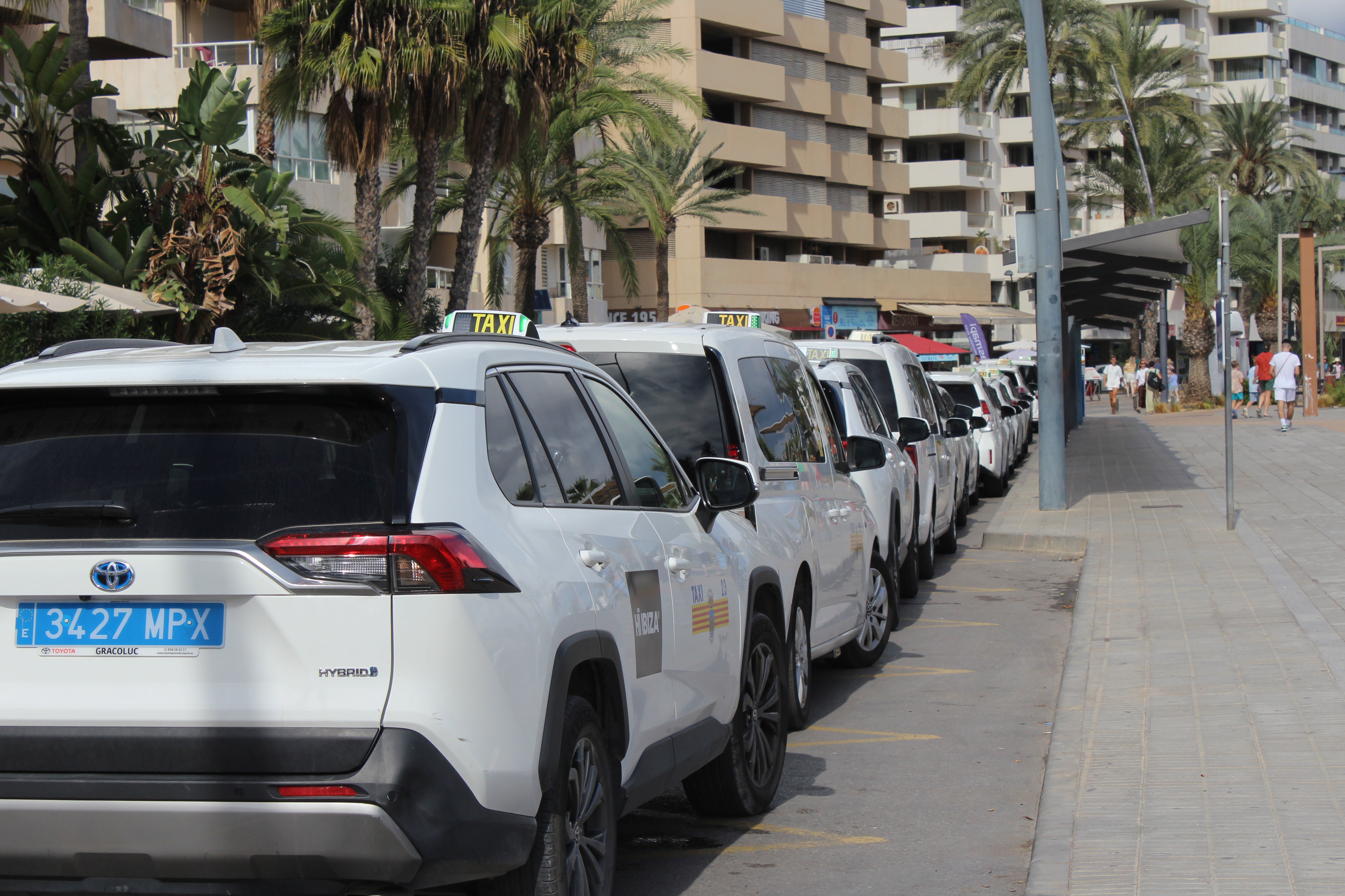 Los taxistas de Baleares piden actualizar las tarifas tras años congeladas Los taxistas de Baleares piden actualizar las tarifas tras años congeladas