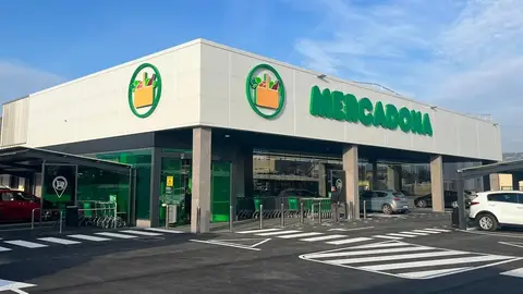 Supermercado Mercadona en Fraga. Supermercado Mercadona en Fraga.