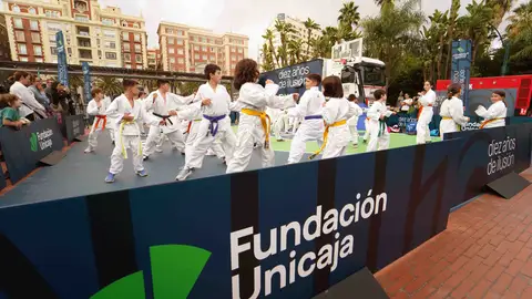 Más de 100.000 personas visitan el espacio del décimo aniversario de la Fundación Unicaja en su ruta por Andalucía Más de 100.000 personas visitan el espacio del décimo aniversario de la Fundación Unicaja en su ruta por Andalucía