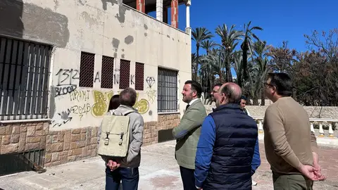 La Casa del Hort del Gat de Elche estará lista a finales de año para ser un Centro de Interpretación del Palmeral. La Casa del Hort del Gat de Elche estará lista a finales de año para ser un Centro de Interpretación del Palmeral.