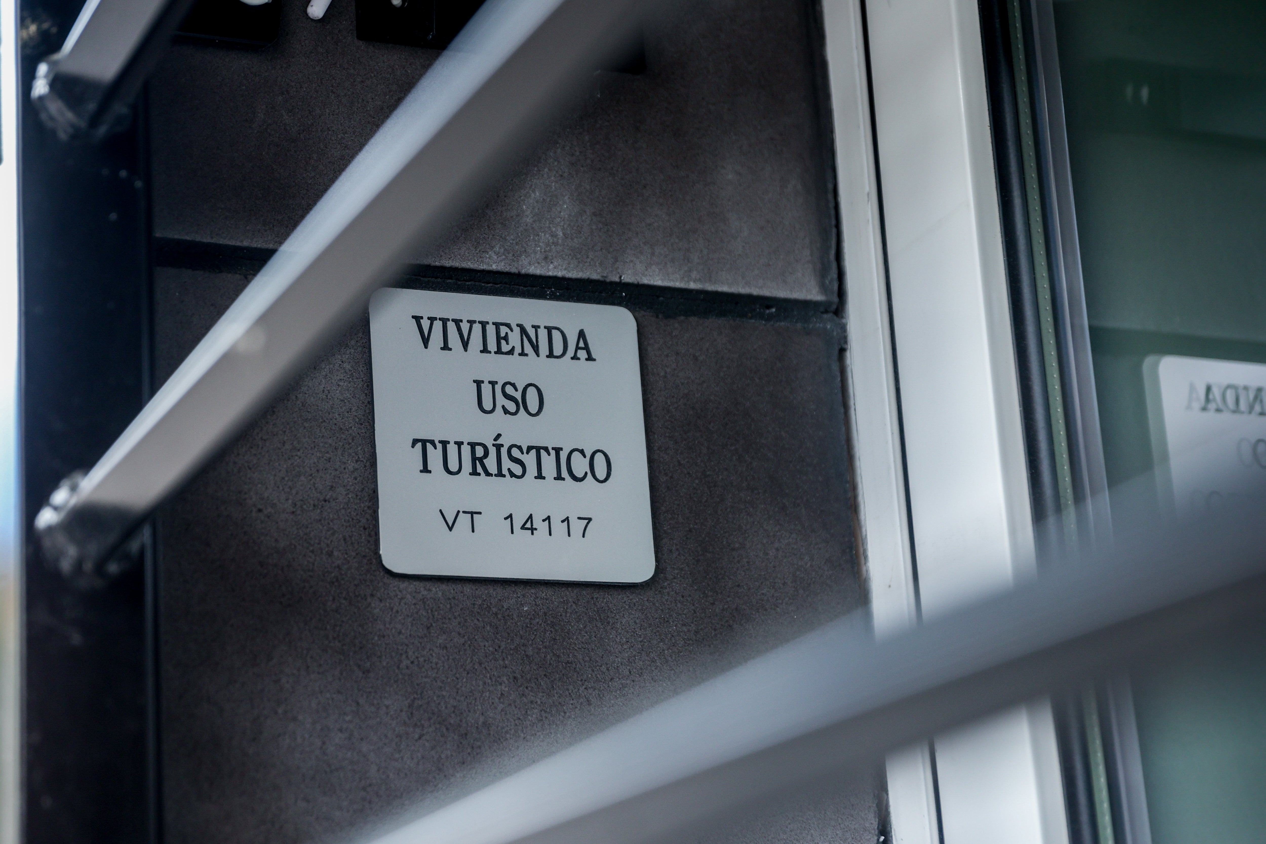 Fachada de un piso turístico, a 20 de mayo de 2024, en Madrid Fachada de un piso turístico, a 20 de mayo de 2024, en Madrid