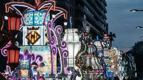 Castellón exalta al símbolo de las fiestas de la Magdalena en la XXXI Encesa de Gaiates Castellón exalta al símbolo de las fiestas de la Magdalena en la XXXI Encesa de Gaiates