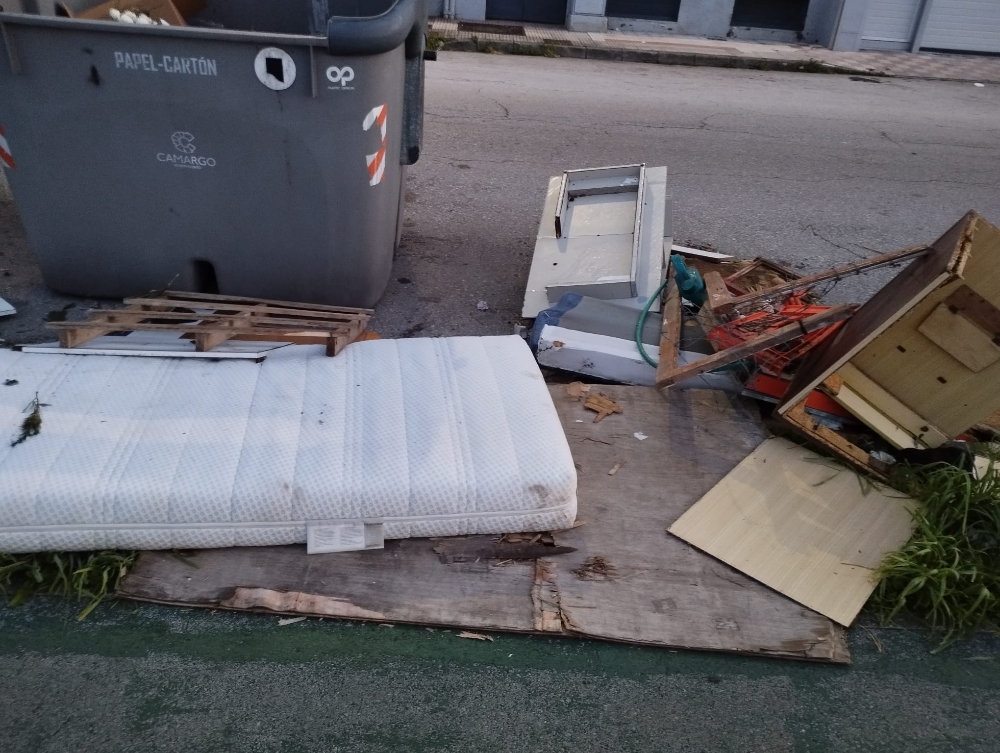 Marbella reforzará la vigilancia del depósito de basuras ante el incremento de actas levantadas Marbella reforzará la vigilancia del depósito de basuras ante el incremento de actas levantadas