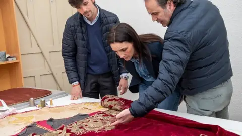 Talleres de la capital trabajan en la recuperación de patrimonio cofrade Talleres de la capital trabajan en la recuperación de patrimonio cofrade