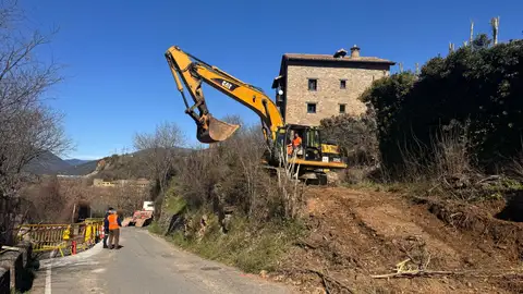 Comienzan las obras de urgencia en el acceso a la villa medieval de Aínsa Comienzan las obras de urgencia en el acceso a la villa medieval de Aínsa