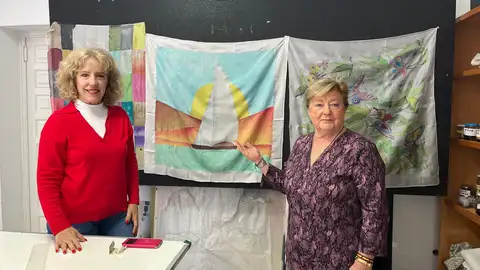 taller pintura en seda Aguja Solidaria taller pintura en seda Aguja Solidaria