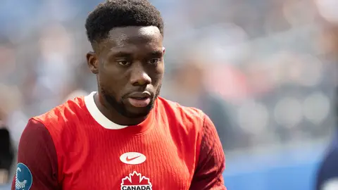 Davies se rompe el ligamento cruzado y dice adiós a la temporada Davies se rompe el ligamento cruzado y dice adiós a la temporada