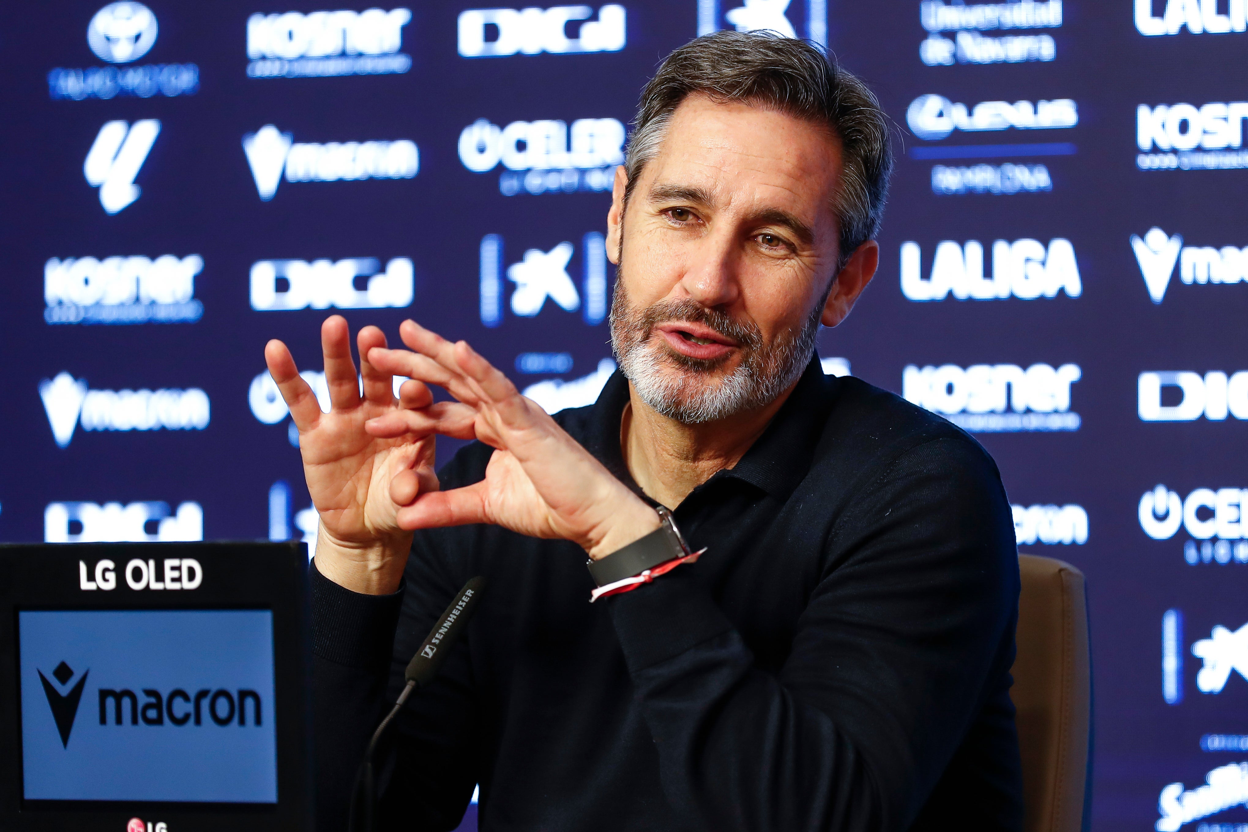 Vicente Moreno: "Jugar contra el Barça siempre es un reto" Vicente Moreno: "Jugar contra el Barça siempre es un reto"