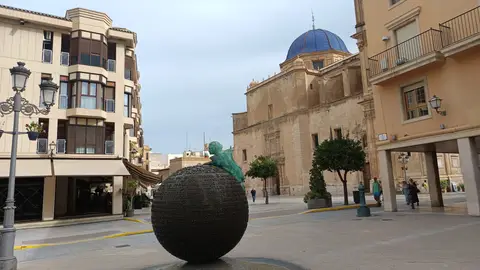 Elche. Elche.