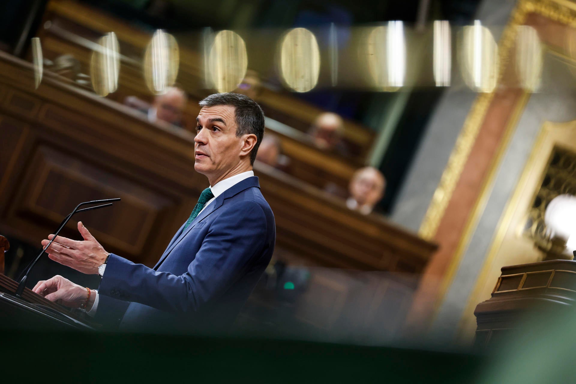 Sánchez se queda solo y no despeja las dudas del gasto en Defensa: sin detalles del plan ni apoyo del Congreso Sánchez se queda solo y no despeja las dudas del gasto en Defensa: sin detalles del plan ni apoyo del Congreso
