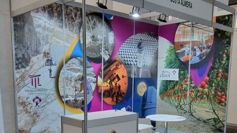 macael en b travel