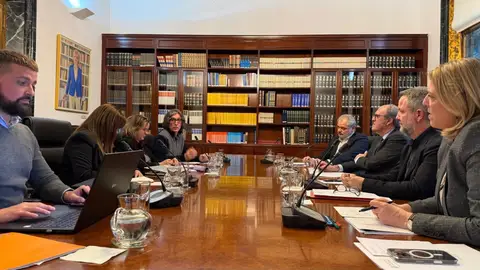 El Defensor del Pueblo considera "imprescindible" mejorar las condiciones de seguridad de educadores sociales El Defensor del Pueblo considera "imprescindible" mejorar las condiciones de seguridad de educadores sociales